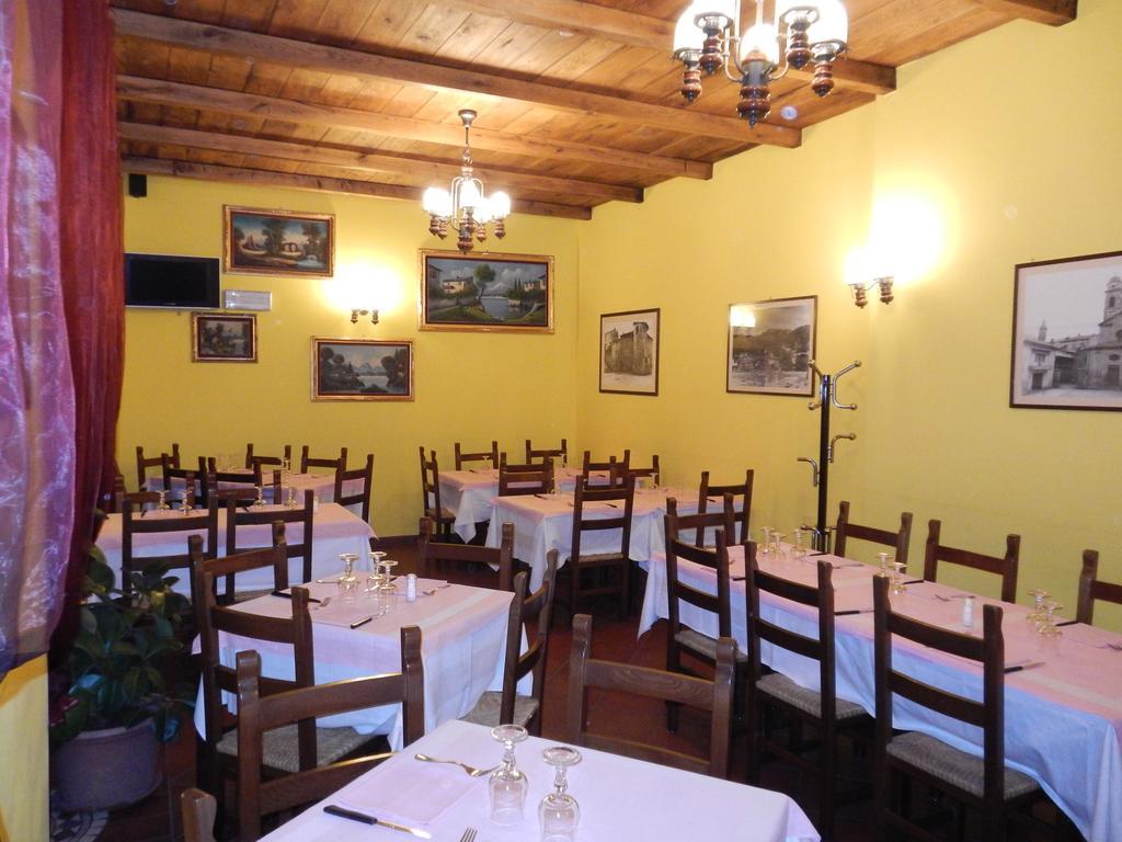 Risthotel Pizzeria Italia Godiasco Luaran gambar